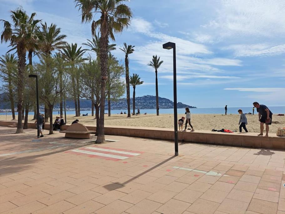 Holiday Center Apartamento Vistas Mar, Acceso Directo Playa Y Piscina 로지즈 외부 사진
